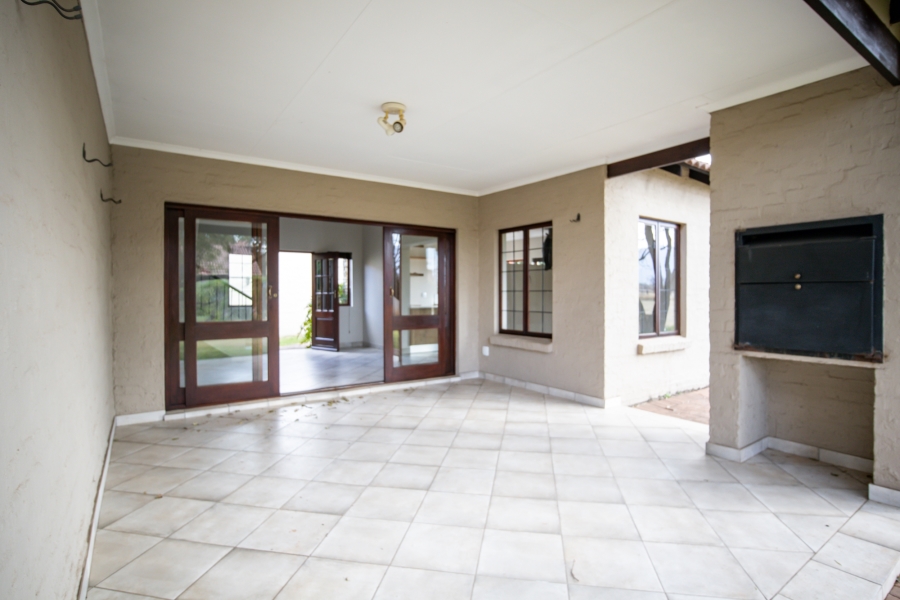 3 Bedroom Property for Sale in The Coves North West